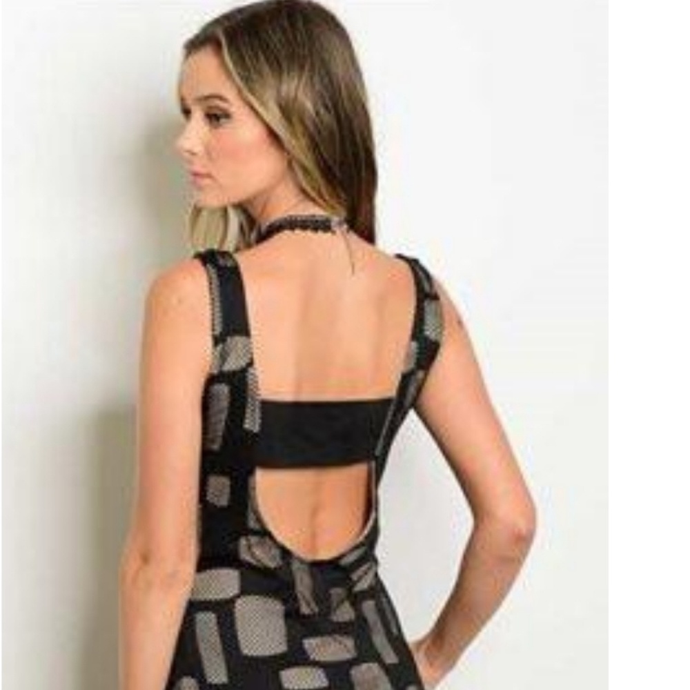 HOST PICK NWT BLACK MAXI DRESS WITH SIDE SLIDE - Picture 6 of 7